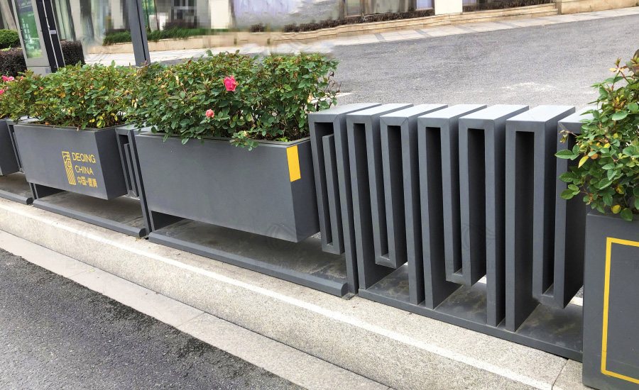 道路护栏花箱有几种？