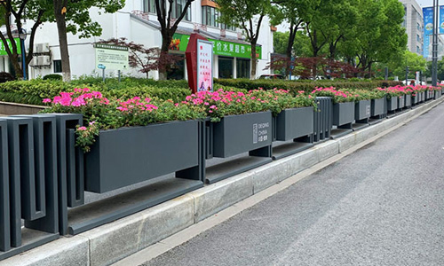 可移动花箱护栏｜解锁城市景观新玩法，灵活与实用双在线