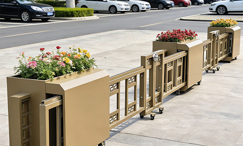 告别固定护栏短板！这款可伸缩花箱护栏太省心