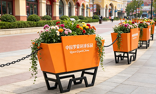 游乐园定制花箱，一桶一链人车分流更安全更美观
